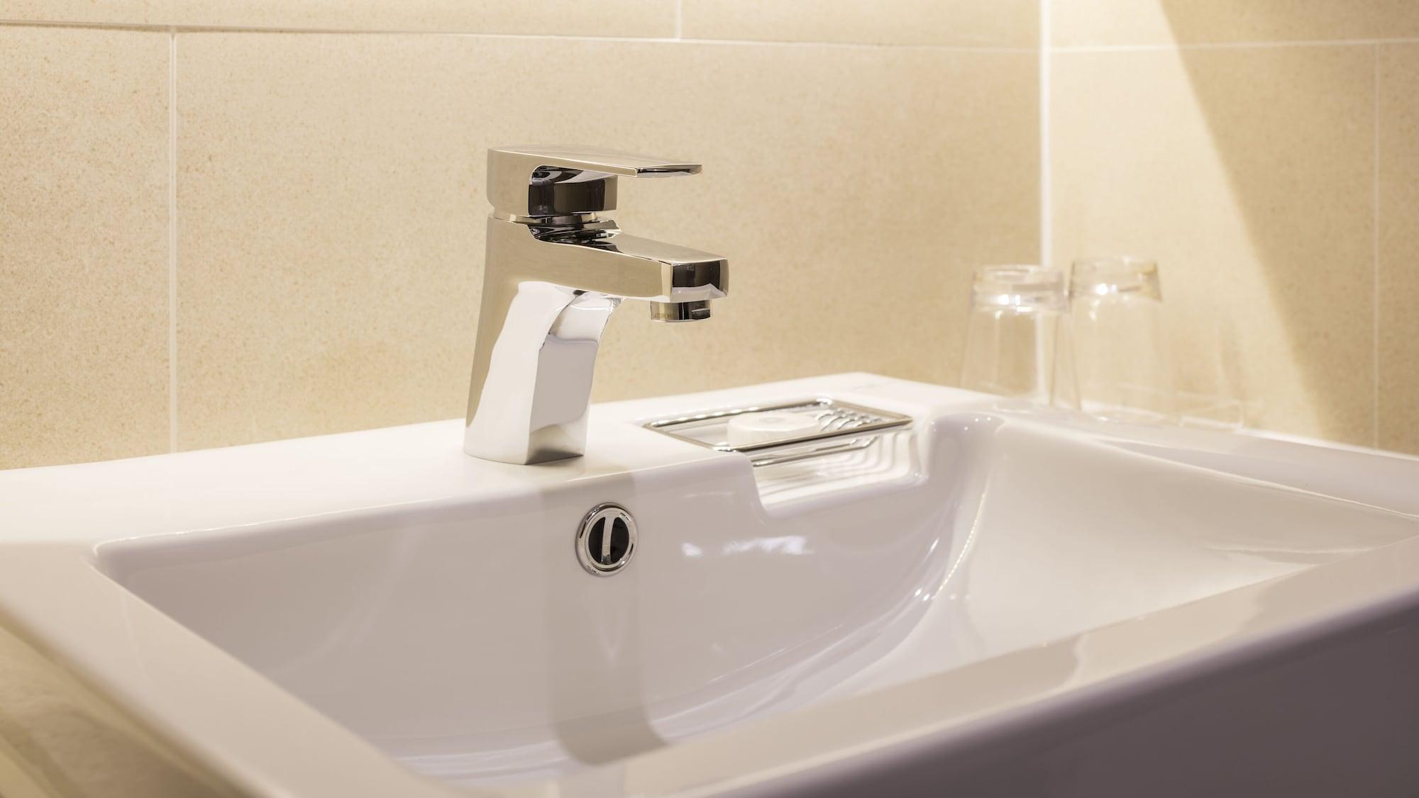 The First Stay Hotel Сеул Экстерьер фото